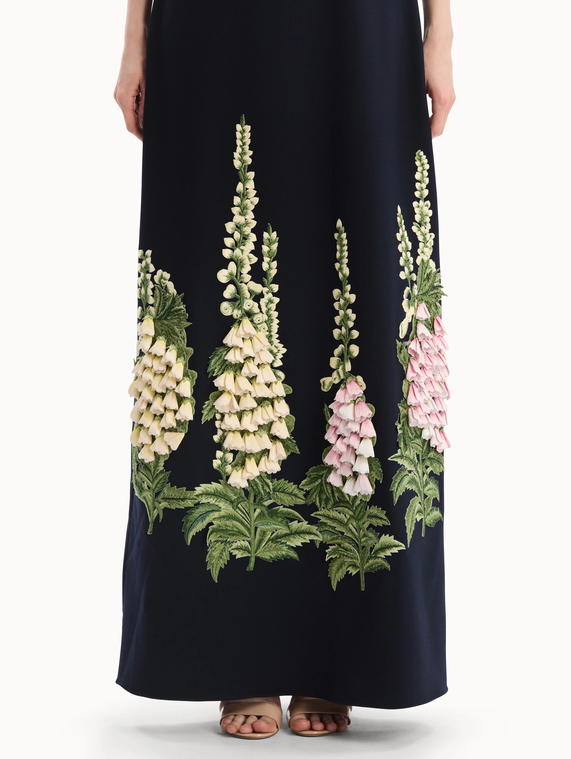 Foxglove Embroidered Caftan - Image 5
