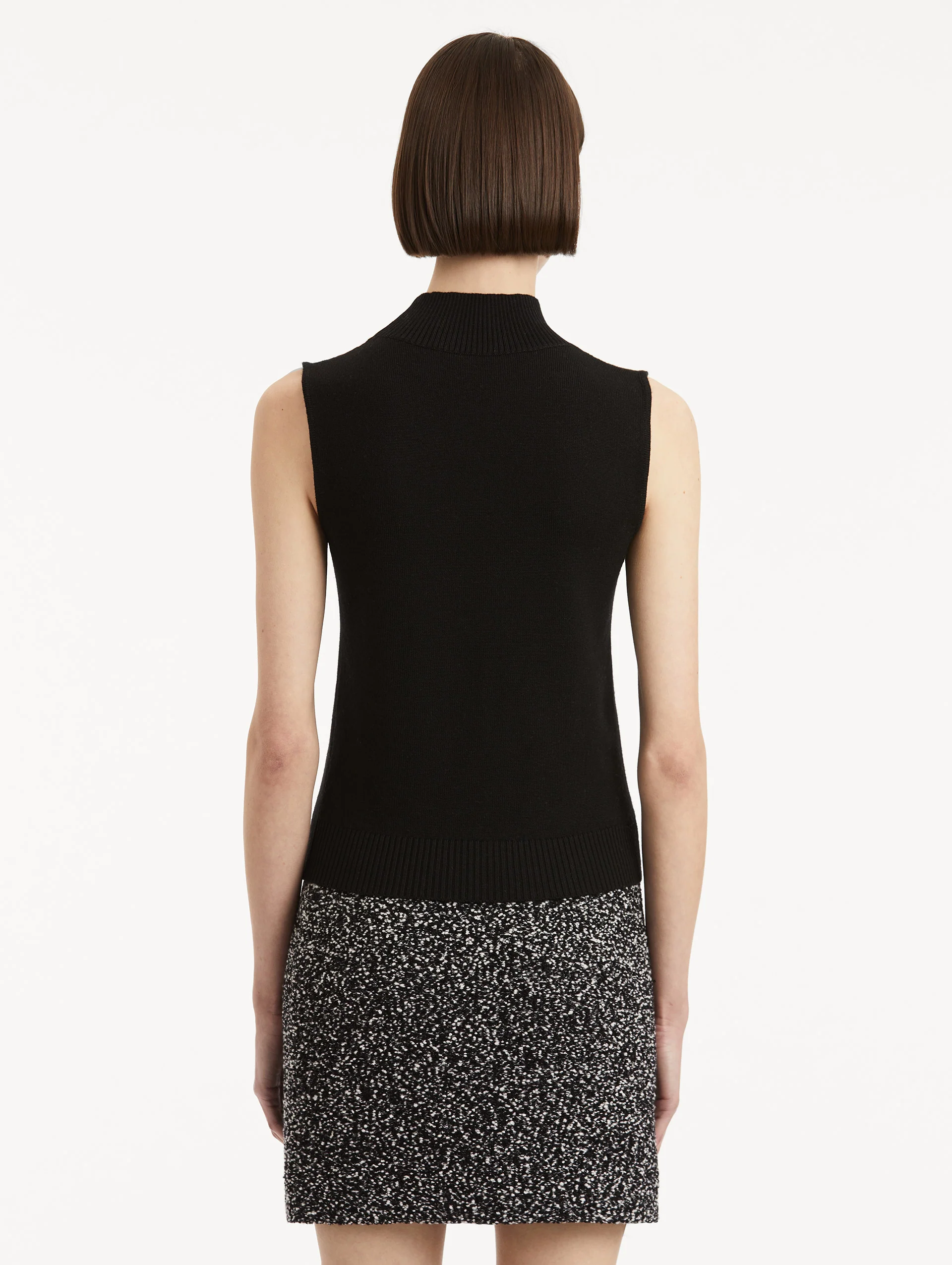 Sleeveless Mock Neck Ribbed Pullover - Image 4